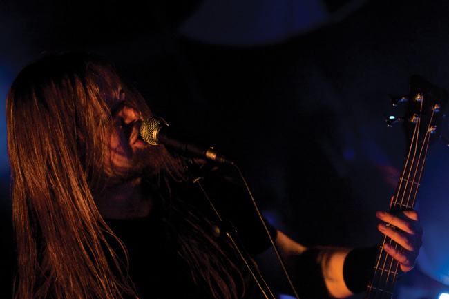 Niilo Sevänen
Insomnium
Avainsanat: Insomnium Kesto-klubi Kairo Kotka Niilo Sevänen Niilo Sevänen
Insomnium
Avainsanat: Insomnium Kesto-klubi Kairo Kotka Niilo Sevänen