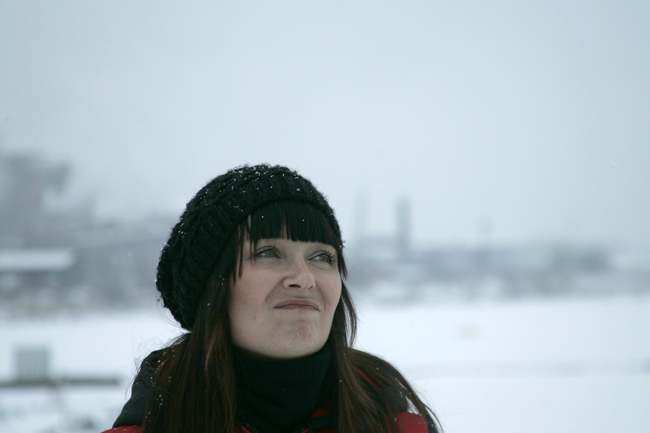 Irina
Irina, 2006.
Avainsanat: Irina Lahtinen talvi pipo lumisade ulkona Kotka satama aallonmurtaja