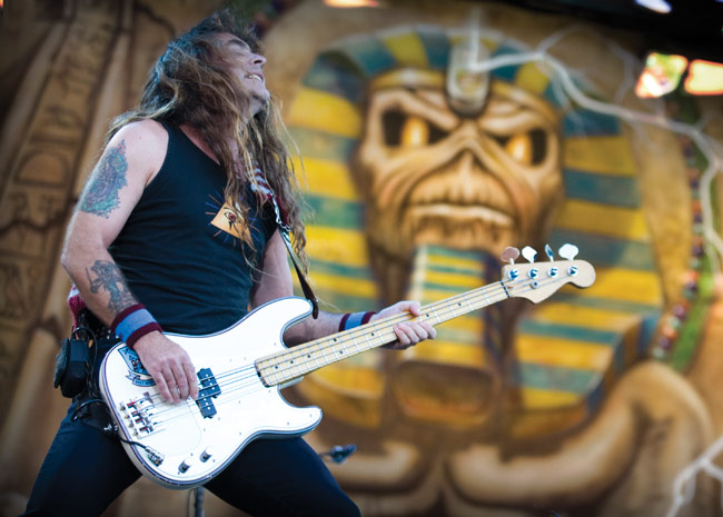 Steve Harris somewhere back in time
Avainsanat: Iron Maiden heavy hevi Helsinki Olympiastadion Somewhere back in time Steve Harris 