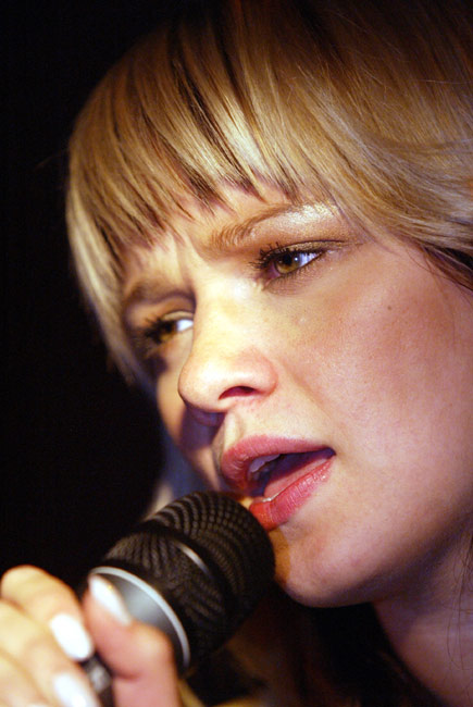 Eeva-Leena 2005
Avainsanat: Eeva-Leena Rautio Jane popstars kaunis tyttö Eeva-Leena 2005
Avainsanat: Eeva-Leena Rautio Jane popstars kaunis tyttö