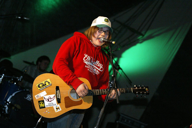 Jeeves
Avainsanat: Jeeves Anssi akustinen kitara tarrat