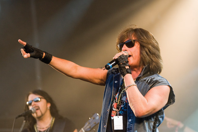Turner näyttää
Avainsanat: Joe Lynn Turner Rainbow Deep Purple Slaves and masters lasit näyttää osoittaa Juki
