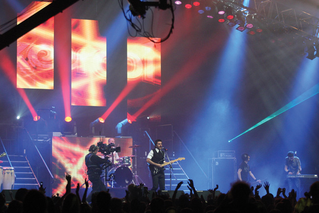 Latinotähti lavalla
... ja vähän muitakin.
Avainsanat: NRJ radio awards hartwall-areena helsinki Juanes latinotähti