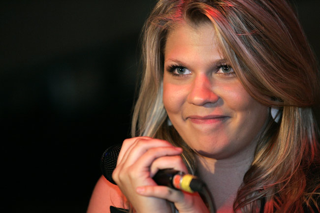 Idoli
Avainsanat: Katri Ylander kaunis suloinen katse arvoituksellinen idols idoli sony bmg Idoli
Avainsanat: Katri Ylander kaunis suloinen katse arvoituksellinen idols idoli sony bmg