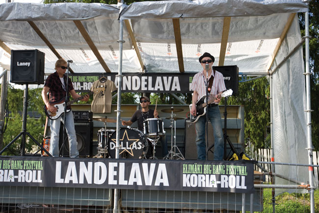 Landelavalla
Lo-Fi-Hi
Avainsanat: Lo-Fi-Hi- Koria-Roll, Elimäki, blues rock roots landelava Landelavalla
Lo-Fi-Hi
Avainsanat: Lo-Fi-Hi- Koria-Roll, Elimäki, blues rock roots landelava