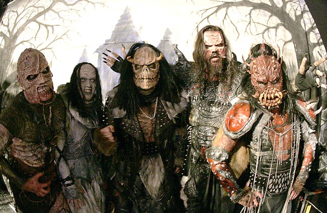 Rock'n'roll angels
Amen, Awa, Ox, Mr Lordi ja Kita.
Avainsanat: Lordi mr Amen Awa Ox Kita hirviöt maskit proteesimaski kumi lateksi naamio kauhea pelottava elokuva bändi