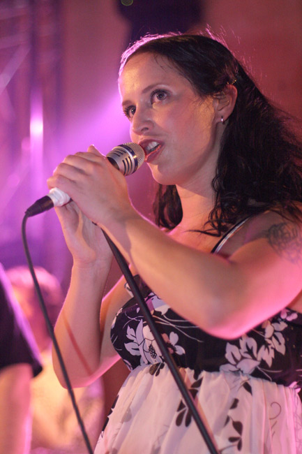 Kesä...
..eikä mitään tekemistä...
Avainsanat: Maija Vilkkumaa se ei olekaan niin