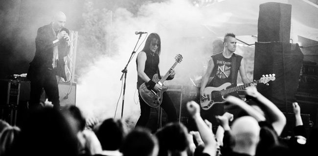 Maj Karma - live
Koria Roll, Elimäki 2007.
Avainsanat: Maj Karma Herra Ylppö Häiriö Piirinen K. Kurittu J. Savolainen Koria Roll Elimäki mustavalkoinen yleisö