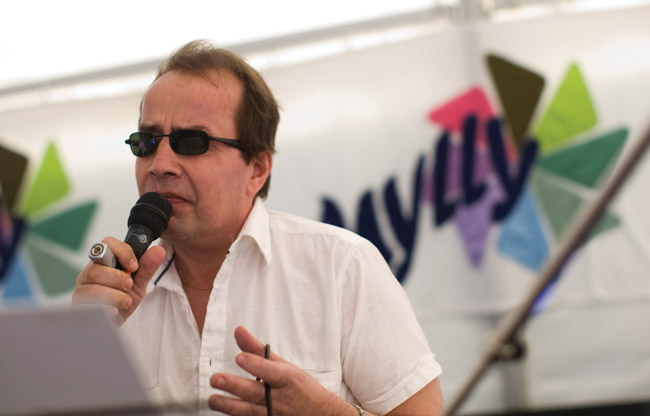 Blues-Makkonen
Mylly-Möljä, Meripäivät, Kotka 2009.
Avainsanat: Pekka Makkonen Blues-Makkonen Mylly-Möljä monikulttuurinen toimintakeskus 