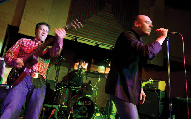 Marko Ritola & Lennonjohto
Amarillo rock, Kotka 2009.
Avainsanat: Marko Ritola & Lennonjohto Amarillo rock Simo Sahari liike