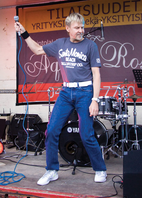 Vapaana ja vauhdissa!
Matti Nykänen 2012
Avainsanat: Matti Nykänen Aguila Rosa Kotka