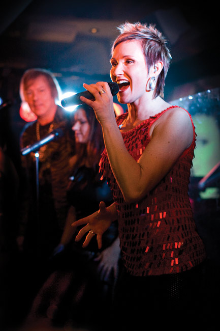 Miina
Banketti, Kotka 2008.
Avainsanat: Danny D'Voices Banketti Kotka Miina Mikkonen kaunis seksikäs iloinen vauhdikas