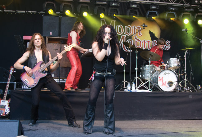 MoonMadness
Tampereelta...
Avainsanat: Sauna open air metal festivat festari Tampere MoonMadness Heidi Bergbacka nahka