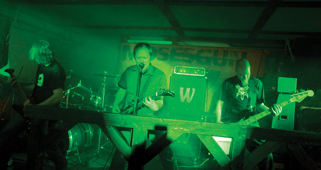 Sam's pubissa
Mosesgun 2008
Avainsanat: Mosesgun Sam's pub sams Vesa Vinberg Jarmo Landen Matti Cheif Tepponen kaide