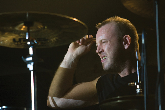 Son of a...
... not bitch but the bassman
Lee Agnew 2008
Avainsanat: Nazareth Helsinki jäähalli love hurts Agnew Lee rumpali pellit basistin poika son of a bitch