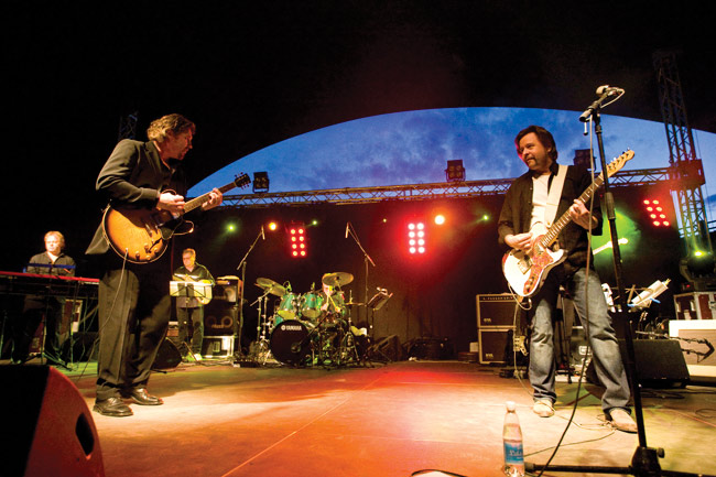 Pentti Hietanen ja Heikki Hela
Hamina Bastion 2008
Avainsanat: Pentti Juhani Hietanen Hamina Bastion ooppera rock tenori Heikki Hela Pentti Hietanen ja Heikki Hela
Hamina Bastion 2008
Avainsanat: Pentti Juhani Hietanen Hamina Bastion ooppera rock tenori Heikki Hela