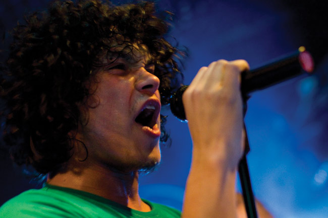 Live 2009
Pete Parkkonen
Avainsanat: Pete Parkkonen idols Vantaa Tulisuudelma rock pelkistetty Live 2009
Pete Parkkonen
Avainsanat: Pete Parkkonen idols Vantaa Tulisuudelma rock pelkistetty