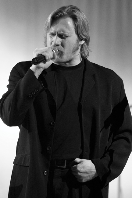 Samuli Edelmann
Yleisessä saunassa, Konserttitalo, Kotka 2008.
Avainsanat: Yleisessä saunassa Juha Junnu Watt Vainio konserttitalo Kotka Samuli Edelmann mv Samuli Edelmann
Yleisessä saunassa, Konserttitalo, Kotka 2008.
Avainsanat: Yleisessä saunassa Juha Junnu Watt Vainio konserttitalo Kotka Samuli Edelmann mv
