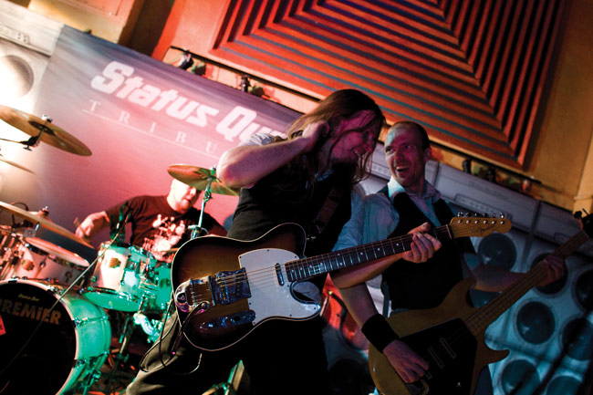 Naurattaa
Avainsanat: Status Quo Tribute Amarillo Kotka ränttätänttä Caroline Rocking all over the world pitkätukka Naurattaa
Avainsanat: Status Quo Tribute Amarillo Kotka ränttätänttä Caroline Rocking all over the world pitkätukka