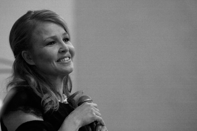 MV 2009
Avainsanat: Marita Taavitsainen Kotkan kirkko mustavalkoinen joulukonsertti