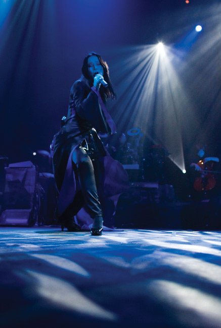 I walk alone
Avainsanat: Tarja Turunen ex-Nightwish kaunis seksikäs suloinen valloittava säteilevä lava Sami Hyypiä Areena Kuusankoski I walk alone
Avainsanat: Tarja Turunen ex-Nightwish kaunis seksikäs suloinen valloittava säteilevä lava Sami Hyypiä Areena Kuusankoski
