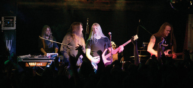 Tarot 2006
House of rock, Kouvola 2006.
Avainsanat: Tarot Marco Hietala Zachary Tommi Salmela Janne Tolsa Pecu Cinnari House of rock Kouvola Tarot 2006
House of rock, Kouvola 2006.
Avainsanat: Tarot Marco Hietala Zachary Tommi Salmela Janne Tolsa Pecu Cinnari House of rock Kouvola