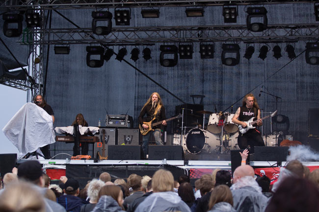 Tarot 2010
Kotka rockfestival
Avainsanat: Tarot Kotka Rockfestival katariina Marco Hietala Zachary Janne Tolsa Tommi Salmela Pecu Cinnari Tarot 2010
Kotka rockfestival
Avainsanat: Tarot Kotka Rockfestival katariina Marco Hietala Zachary Janne Tolsa Tommi Salmela Pecu Cinnari