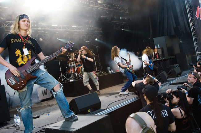 Tracedawn ja kuvaajien invaasio
Tracedawn, Sauna open air, Tampere 2008.
Avainsanat: Tracedawn Sauna Open air metal Festival Tampere Antti Lappalainen Henkka Vahtere Tuomas Yli-Jaskari Jeremy Qvick Perttu Kurttila Vili Itäpelto