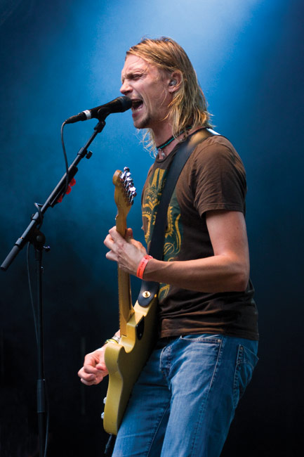 Freedon fighter
Mikko von Hertzen, Ankkarock 2008.
Avainsanat: Von Hertzen Brothers vhb Ankkarock Vantaa Korso veljekset Mikko Freedon fighter
Mikko von Hertzen, Ankkarock 2008.
Avainsanat: Von Hertzen Brothers vhb Ankkarock Vantaa Korso veljekset Mikko