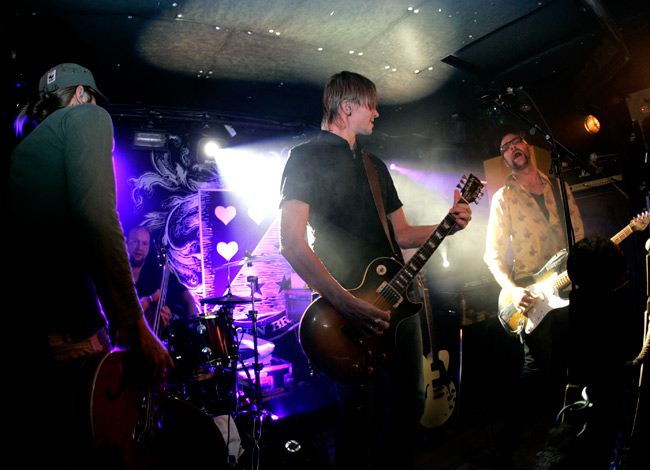 Experience
Avainsanat: von Hertzen Brothers Kie Mikko Jonne veljekset meno päällä proge energia mystiikka stemmat mahtipontinen experience Experience
Avainsanat: von Hertzen Brothers Kie Mikko Jonne veljekset meno päällä proge energia mystiikka stemmat mahtipontinen experience