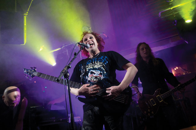 Basso-ote
Waltari, Amarillo, Kotka 2011
Avainsanat: Waltari Kärtsy Hatakka Amarillo Sokos