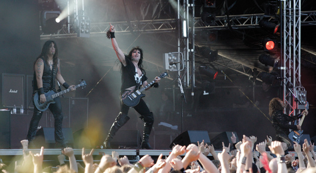 Kädet
W.A.S.P. Sauna open air, Tampere 2006.
Avainsanat: W.A.S.P. wasp Blackie Lawless Doug Blair Mike Duda kädet sauna open air tampere