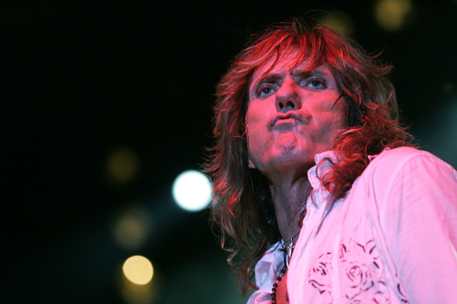 In the still of the night
Avainsanat: Whitesnake David Coverdale mutrusuu huulet uurteet in the still of the night