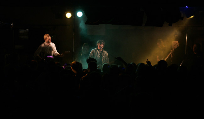 Wickholm lavalla
Jani Wicholm, Amarillo, Kotka 2006.
Avainsanat: Jani Wickholm lava yleisö alumiinitähdet