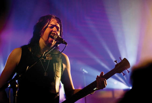 Jukka Lewis 2007
Avainsanat: Yö Jukka Lewis Juki Homi laulaa karheaa ja kaunista basisti Sarcofagus The Oz Princess Pang The Chiefs Skin 'n' Bones Billion Dollar Babies