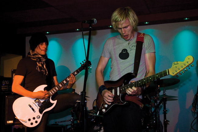 F*ck
Year ot the Dog, Yellari, Kotka 2009.
Avainsanat: Year of the dog Yellari Kotka ilme irvistää tulkita Lauri Yrjölä Teemu Seppälä